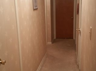 5372 N Sycamore Dr, Burton, MI 48509