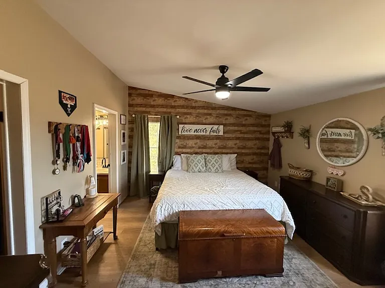 176 Old Fountain Rd — Photo 13