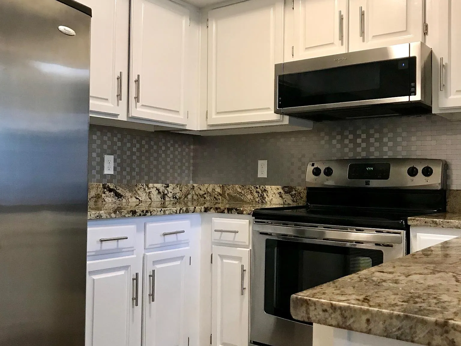 8067 Village Gate Ct — Photo 2