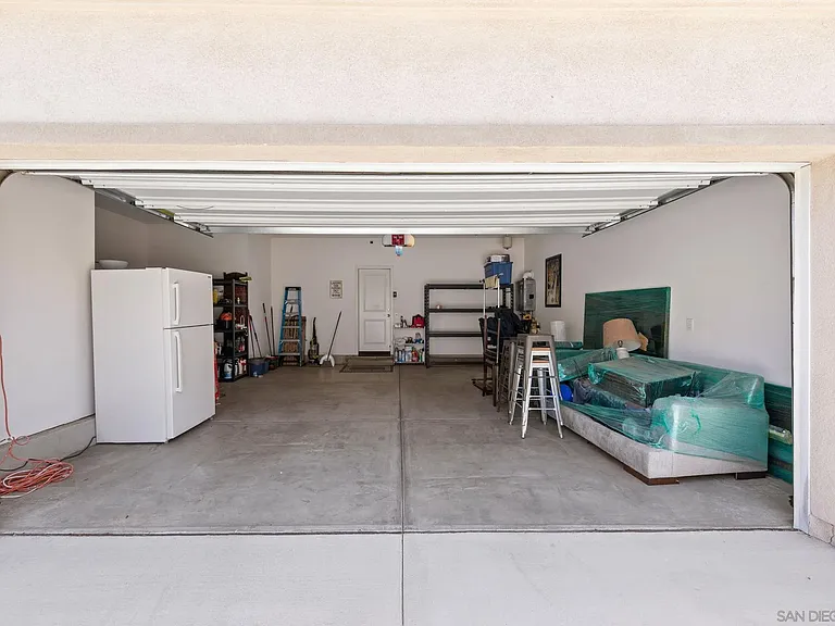 2028 Avenida Andanza — Photo 36