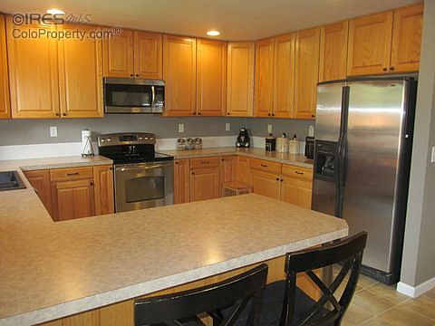 5th image of 553 Lakewood Ct