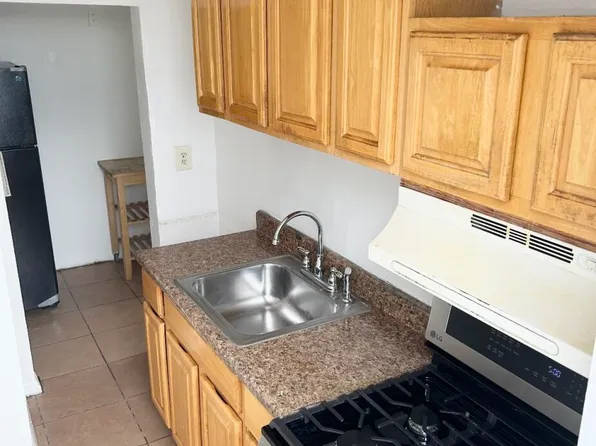 37 Avon Pl APT 4A, Staten Island, NY 10301