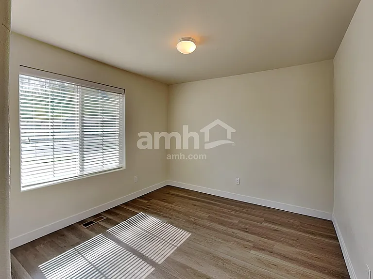 1719 Blacktail Ln — Photo 14