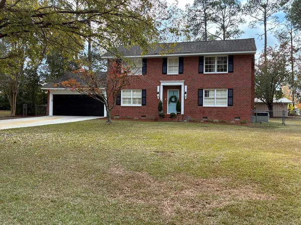 222 Alabama Dr, Tifton, GA 31794