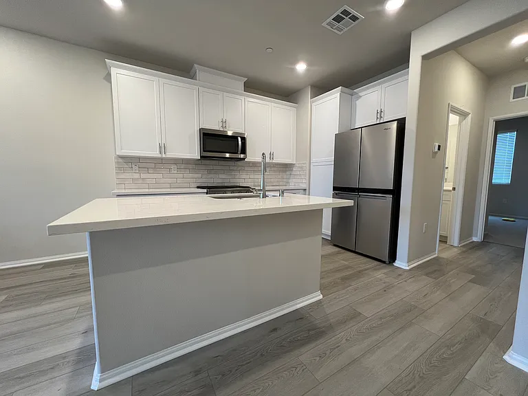 2732 Crozier Ct — Photo 1