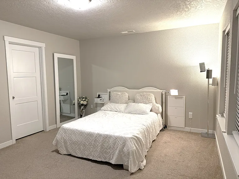 503 N Tessa Ln — Photo 19