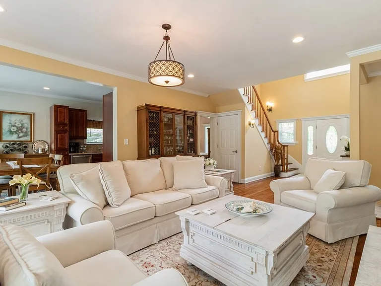 529 Montauk Hwy — Photo 7