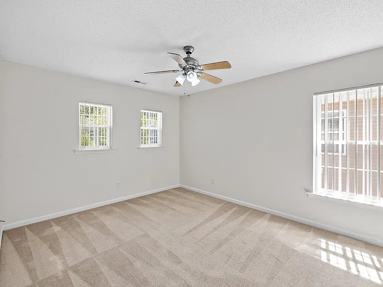 6571 Guard Hill Dr — Photo 42