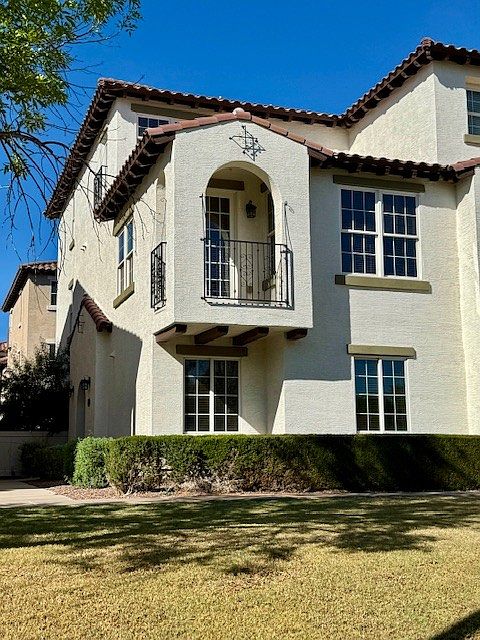 1st image of 3651 E Leslie Dr