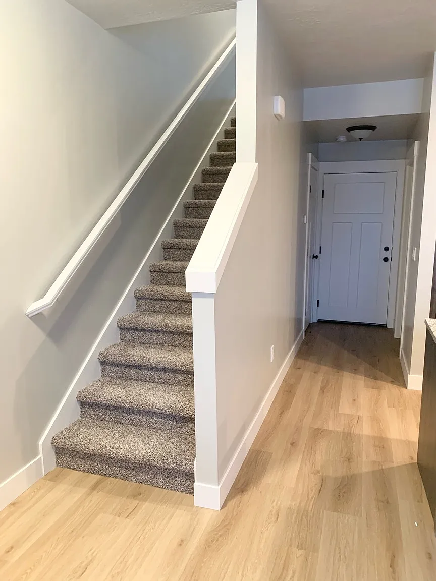435 N 800 W - E - 102 — Photo 2