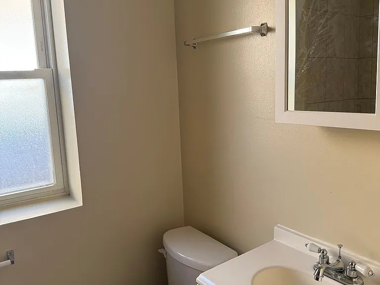 435 N Drake Ave #3N — Photo 6