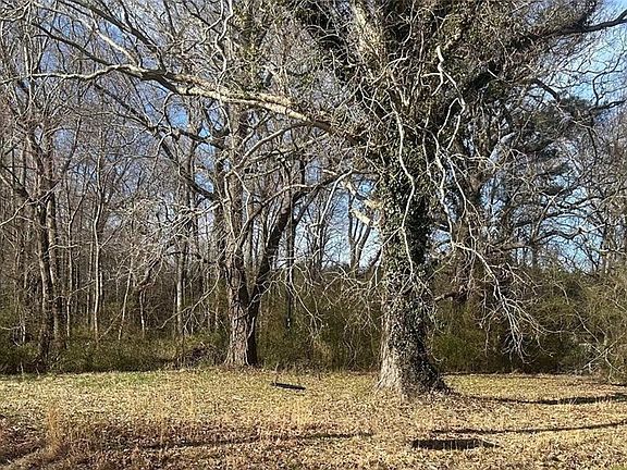 2nd image of 3725 Cornland Rd