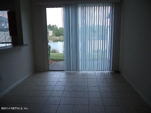 5th image of 3915 Buckthorne Dr #H