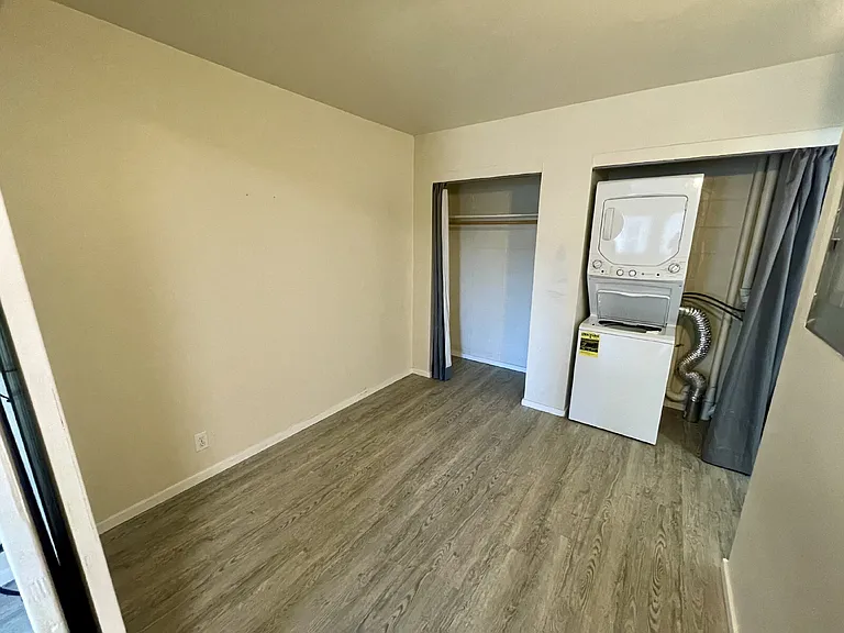 1650 Pearl St #7 — Photo 6