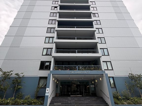 2nd image of 111 SW Harrison St APT 7H