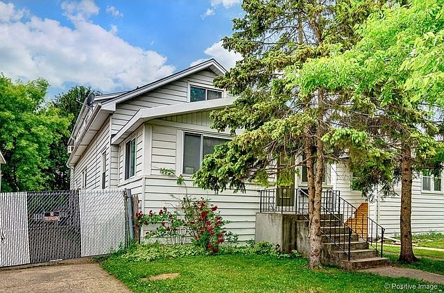 1st image of 4140 N Melvina Ave
