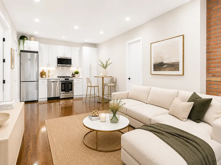 140 E 17th St #6K — Photo 1