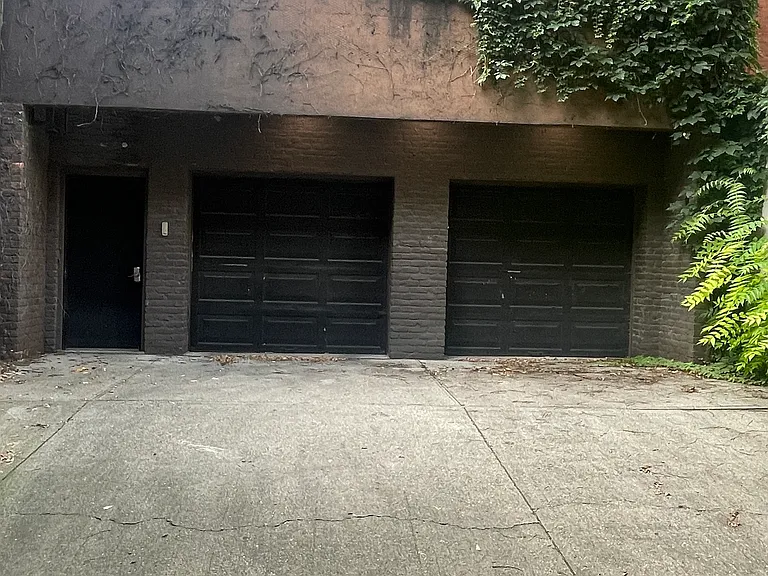 127 W 9th St #2 — Photo 13