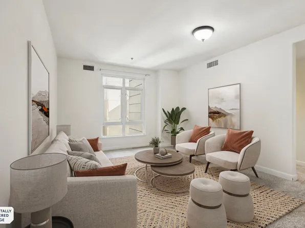 423 7th St Unit 506, Oakland, CA 94607