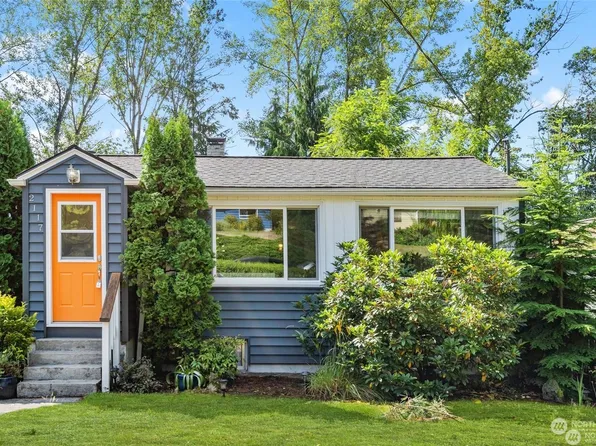 2117 NE 102nd Street, Seattle, WA 98125