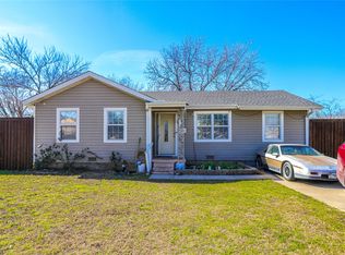 213 NE 36th St, Grand Prairie, TX 75050