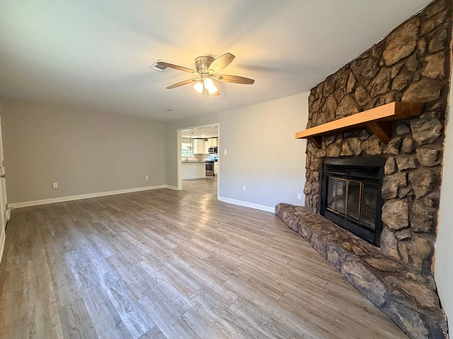 1515 Mill Rd. Jacksonville ~Outside of City Limits~ — Photo 3