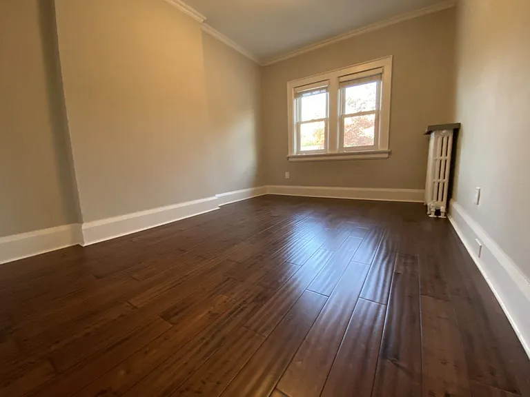 22 Lorindale Ave — Photo 15