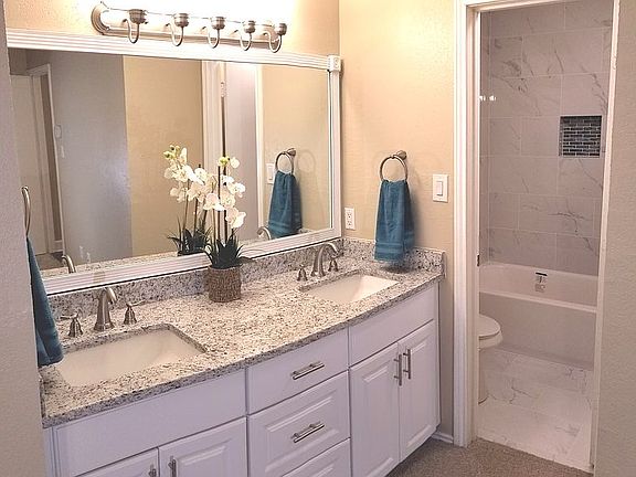 3rd image of 2611 N Casa Blanca Ct
