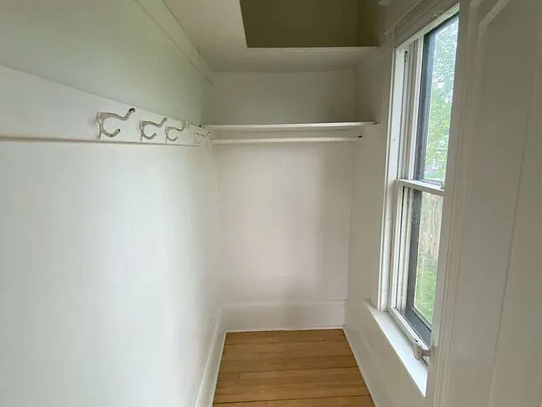 212 Smith St #1 — Photo 8