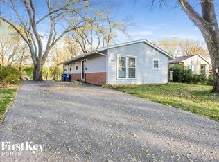 163 Austin Ave, Carpentersville, IL 60110