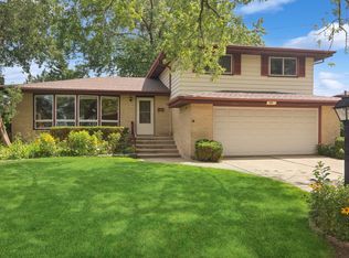 601 La Salle St, Des Plaines, IL 60016