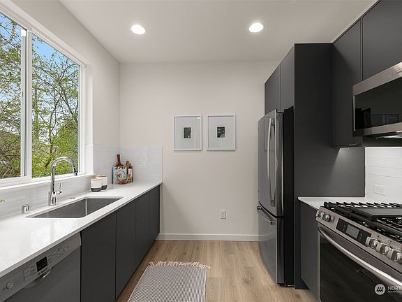 4th image of 3727 F S Dawson Street