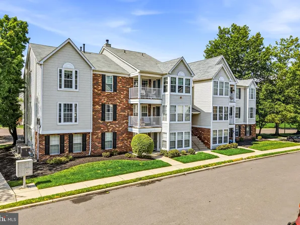 72 Eldon Way, Marlton, NJ 08053