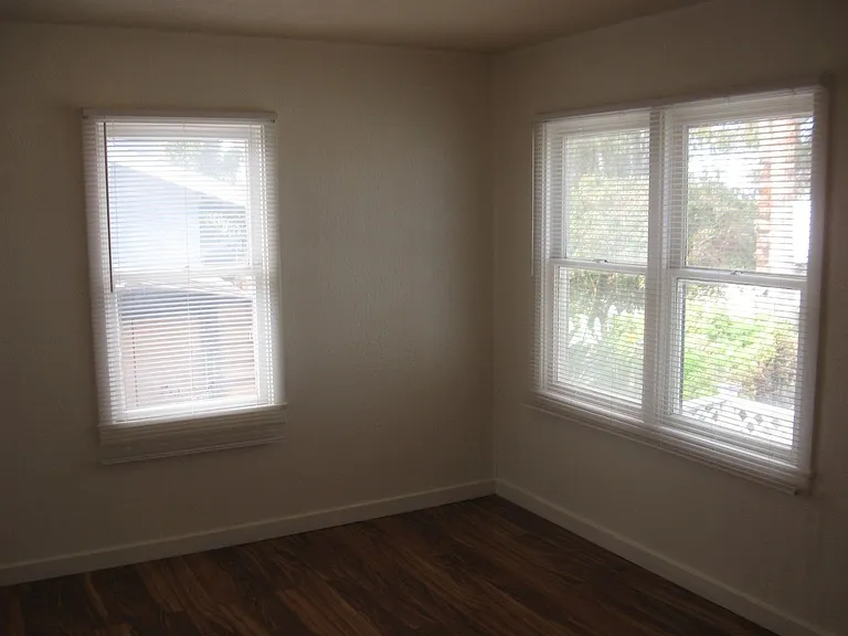 140 North Ave — Photo 6