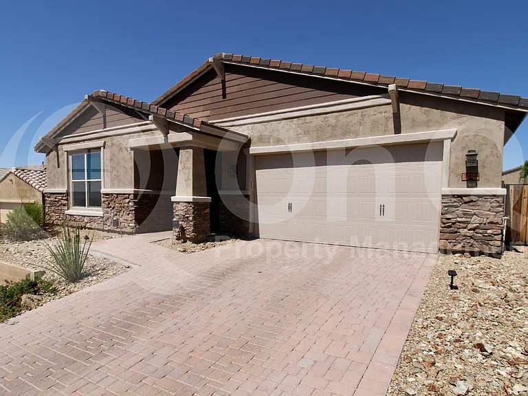 3012 W Tumbleweed Dr — Photo 2
