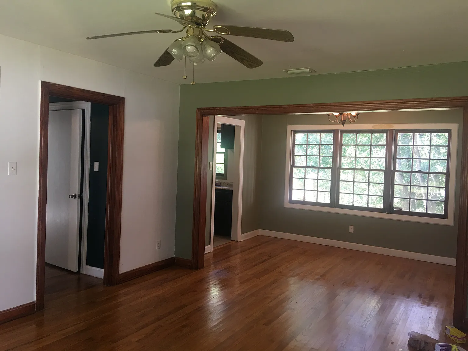 4 bed, 1496 sqft, $1,400 — Photo 1