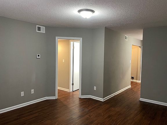 3rd image of 809-813 S Church St #821