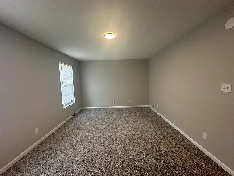 273 Mulberry Cir — Photo 13