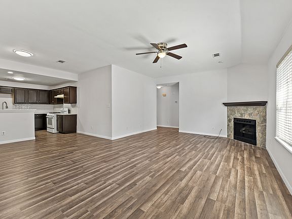 3rd image of 18210 Beaverdell Dr