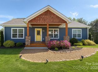 105 Bluebell Ridge Ln, Weaverville, NC 28787