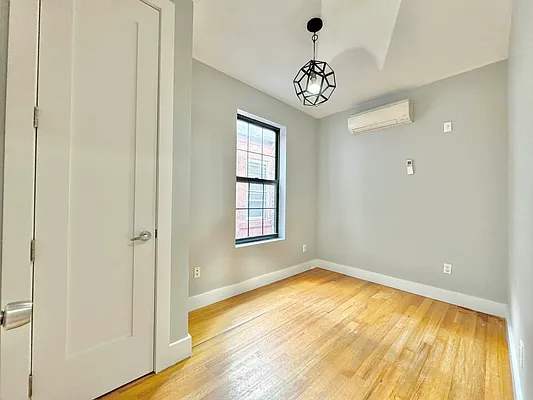 Rented by Doorway NYC, LLC | media 6