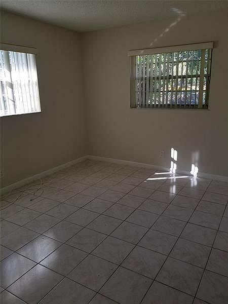 2nd image of 6140 SW 41st Ct
