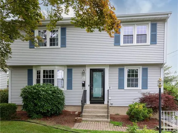 31 Howard St, West Haven, CT 06516