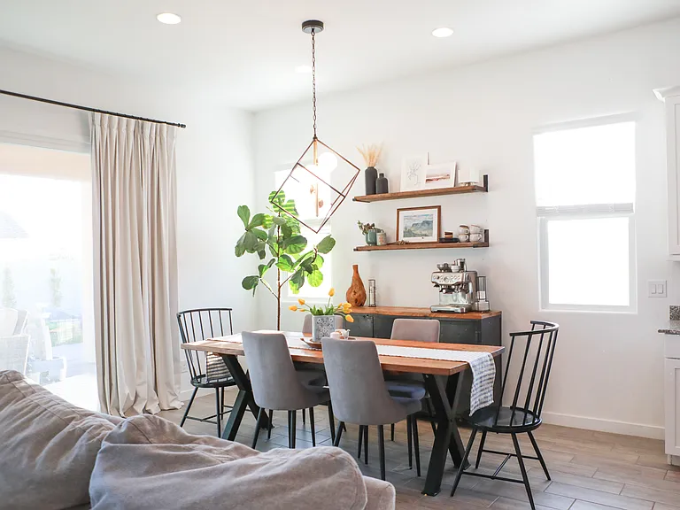 827 W Flatiron Trl — Photo 3