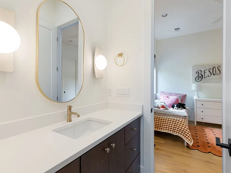 2804 W Kirkwood Ave #A — Photo 44