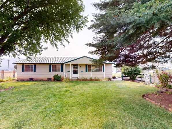 22400 Ahtanum Rd, Yakima, WA 98903