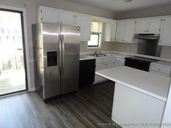 4th image of 593 Countrytown Dr