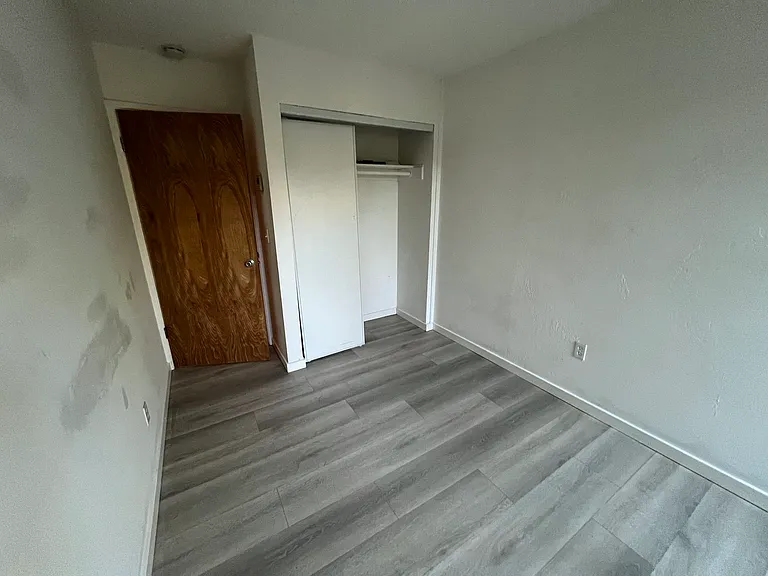 1742 Spruce St #11 — Photo 12