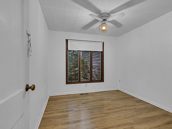 2nd image of 22896 Chapel Hill Rd