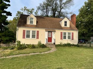5742 Hadley St, Mission, KS 66202